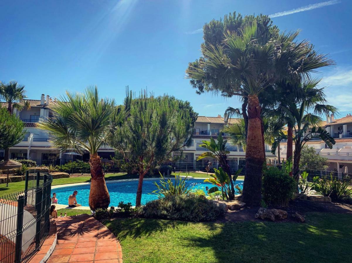 Fantastic 3-Bedroom Holiday Home Including Tennis And Pool Near Golf Course El Portil Exterior photo