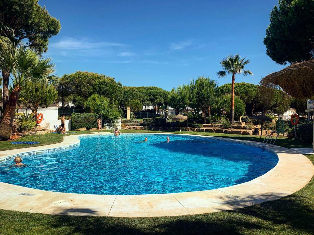 Fantastic 3-Bedroom Holiday Home Including Tennis And Pool Near Golf Course El Portil Exterior photo