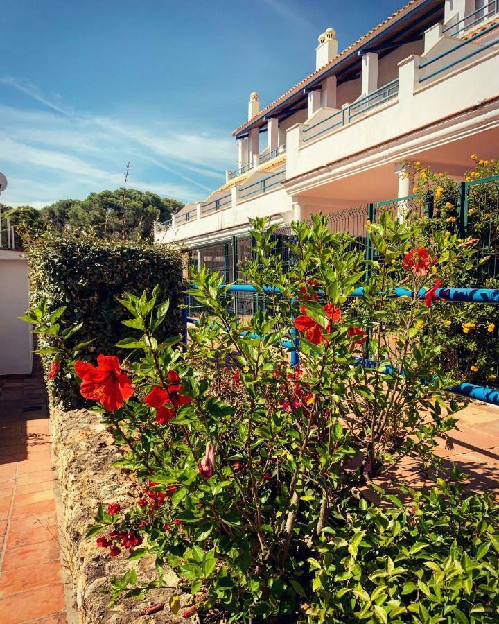 Fantastic 3-Bedroom Holiday Home Including Tennis And Pool Near Golf Course El Portil Exterior photo